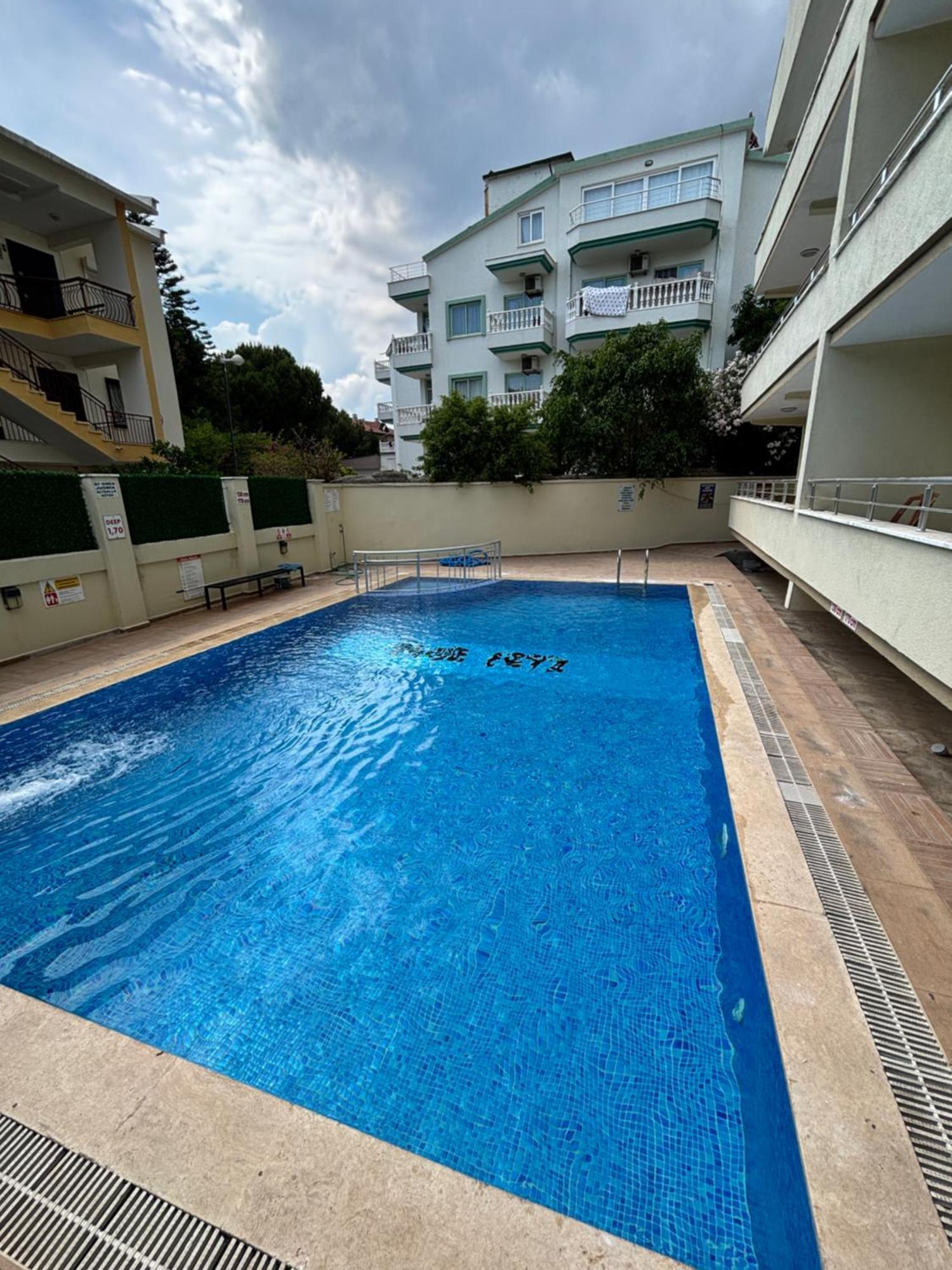 Aparthotel Metropolitan *